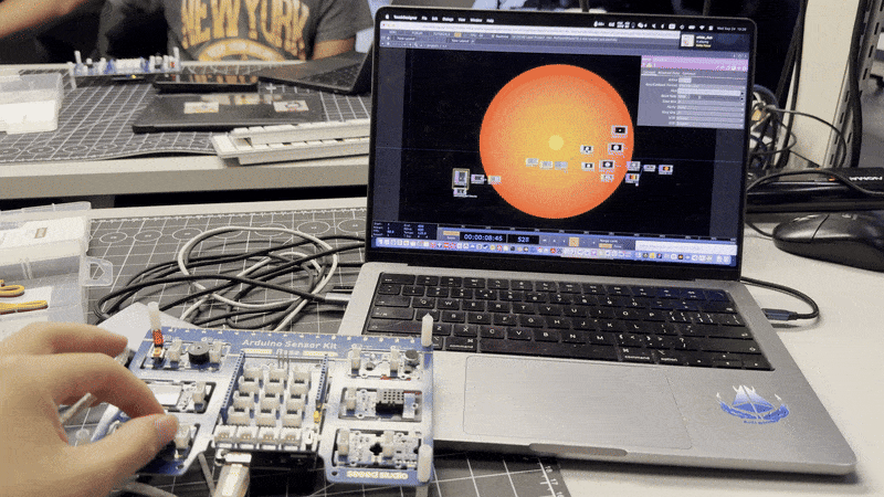 Instructor’s example network mapping Arduino data to a circle’s radius and color.